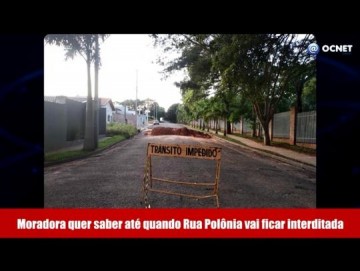 V�DEO: Moradora reclama da constru��o de um obst�culo na Rua Pol�nia, entre os residenciais Veredas e �lvaro Campoy