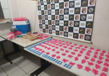 Grande quantidade de drogas � apreendida no Parque das Azaleias