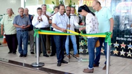 Solenidade marca a inaugurao e incio de funcionamento do Auto Posto Cocipa em Adamantina (Foto: Maikon Moraes).