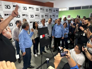 OBRA ENTREGUE: Tarc�sio inaugura Creche em Parapu�