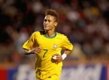 Seleo joga amanh com Neymar na 57 partida