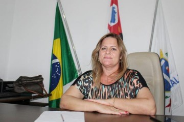 Com diferen�a de 3,24% dos votos, S�nia Gabau � reeleita prefeita