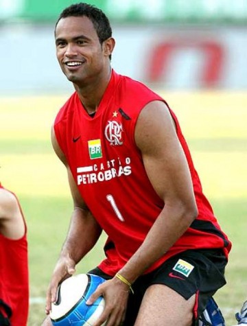 Goleiro do Fla � investigado