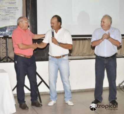 Joo Lino, gerente da ACEOC, Edmar Mazucato, prefeito de OC e Edivaldo Marconato, presidente da ACEOC. (Foto: Tropical Fotografias)