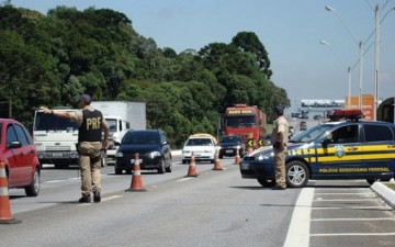 Rodovias paulistas t�m queda de 13% nas v�timas fatais durante Carnaval