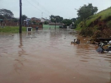 Munic�pio consegue suspens�o de liminar que obrigava Prefeitura retirar moradores da Vila Esperan�a