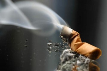 Carros carregados de cigarros falsificados apreendidos em Assis
