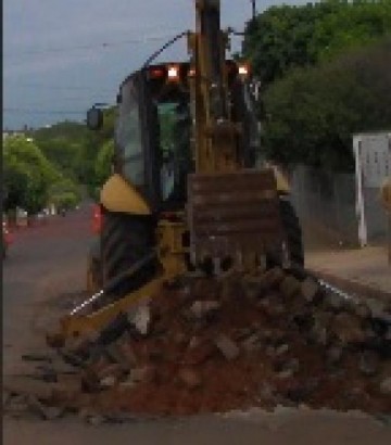 Departamento Municipal de Tr�nsito interdita rua Rondon para servi�os de restaura��o do pavimento