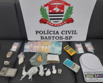 Opera��o pr�-Carnaval da Pol�cia Civil prende homem e apreende adolescente por tr�fico de drogas em Bastos
