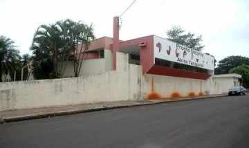 Boi provoca acidente com duas v�timas entre Parapu� e Bastos