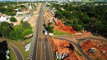 Obras de duplica��o pr�ximas ao trevo de Mar�lia exigem cuidado de motoristas na SP-294