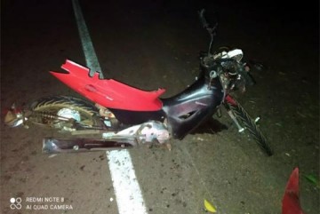 Motorista de carro foge ap�s bater em motocicleta e matar homem na SP-294, em Panorama