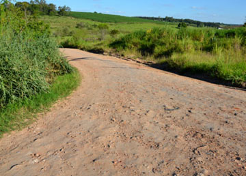 Alckmin n�o libera verba para asfalto da vicinal Tup� Rin�polis