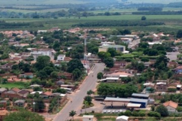 Moradores de Salmour�o reclamam de falta de �gua desde o fim de semana