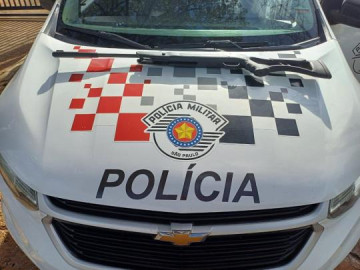 Motorista com mandado de pris�o � detido com carabina adaptada em Osvaldo Cruz