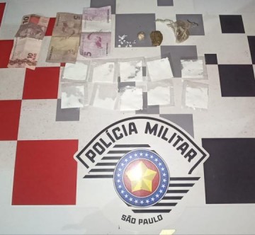 Pol�cia Militar prende traficante com coca�na, crack e maconha no Vale do Sol