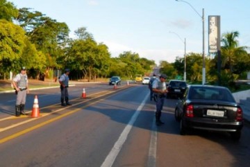 Pol�cia Rodovi�ria realiza 'Opera��o Dia do Trabalho'