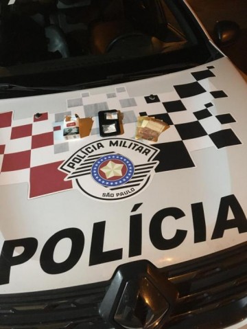 Homem � detido com coca�na no bairro Promorar