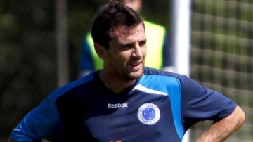 Santos anuncia a contratao de Montillo; Henrique volta ao Cruzeiro