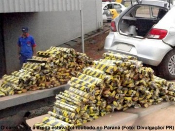 Pol�cia apreende 474 kg de maconha