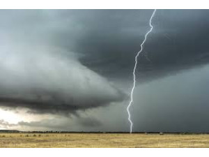 Inmet emite alerta de tempestade com ventos fortes e poss�vel granizo para a regi�o