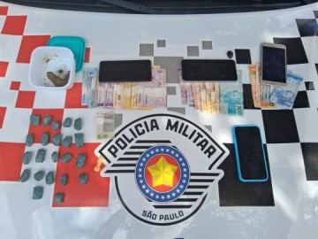 Pol�cia Militar prende m�e e filho em Osvaldo Cruz por tr�fico de drogas