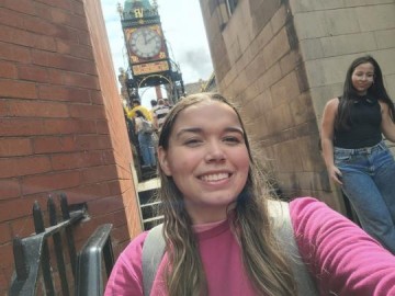 V�DEO: Aluna da Escola T�cnica 'Amim Jundi' vive interc�mbio na Inglaterra
