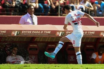 Tricolor: Osorio tem achado normais insatisfaes de atletas