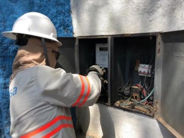 Furtos de energia el�trica em cidades da Nova Alta Paulista somam 365 mil KWh em menos de um m�s, aponta fiscaliza��o