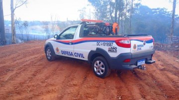 Inc�ndio em �rea vegetal mobiliza Bombeiros e Defesa Civil em Osvaldo Cruz