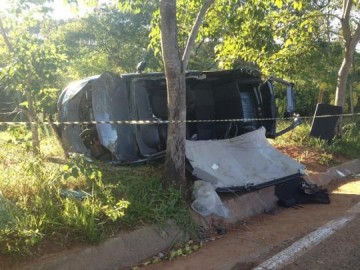 Capotamento em �lvares Machado mata crian�a de dois anos e mulher
