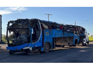 Acidente faz 6 mortos em Mar�lia na BR-153