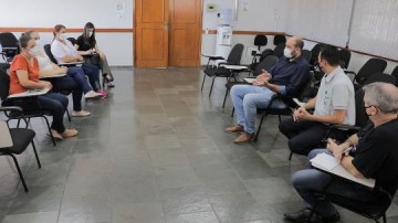 V�DEO: Aceoc e Secretaria de Sa�de se unem por delivery de faltosos com a vacina da Covid