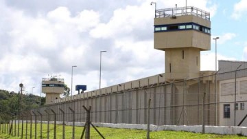 Mais de 10 mil presos deixam penitenci�rias no interior de SP em sa�da tempor�ria
