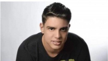 Cantor sertanejo Guilherme Palaia Juliari morre, aos 26 anos, em acidente de moto