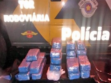 Polcia localiza quase 34 kg de maconha com trs suspeitos