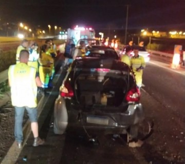 Engavetamento envolve cinco ve�culos na Rodovia Raposo Tavares, em Presidente Prudente