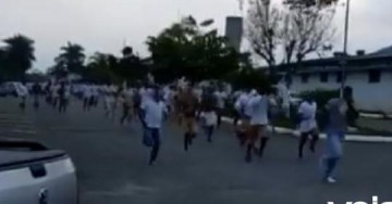 Presos fazem rebeli�o em cinco pres�dios de SP; centenas fogem