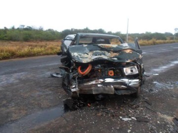 Beb� escapa ileso de acidente que matou homem em Panorama