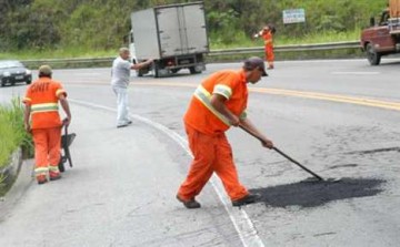 Rodovias recebem opera��es de tapa-buracos
