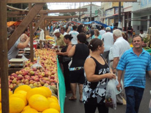 Mesmo com feriado na quinta, Feira da Lua est� mantida