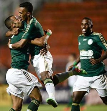 Palmeiras vence Lusa e se garante nas quartas
