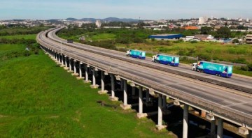 Carreta do Fundo Social traz tr�s cursos para Osvaldo Cruz