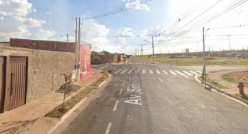 Morre homem que invadiu com�rcio nu, se jogou em beb� e foi espancado por moradores