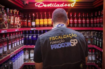 Procon realiza opera��o em bares e restaurantes de Osvaldo Cruz