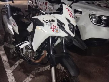 Policial militar acerta tiro na perna de motociclista durante persegui��o em Dracena e homem acaba detido