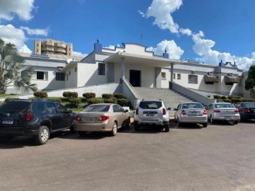 Homem arranca com mordidas parte de orelha de v�tima durante briga no Terminal Rodovi�rio de Adamantina