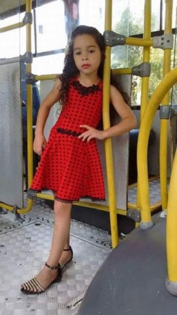 Menina de 7 anos morre ao tentar fazer o �desafio do desodorante�