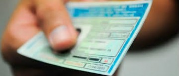 Embriagados, colombianos t�m habilita��es recolhidas e s�o detidos durante abordagem policial na SP-270