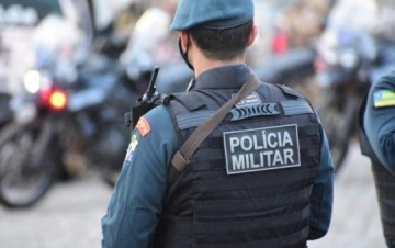 Pol�cia Militar de Luc�lia prende homem em flagrante ap�s furto de bateria de trator